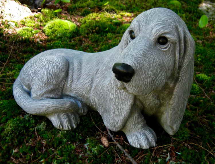 hound garden statue