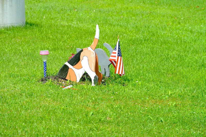 Beagle Lawn Ornament